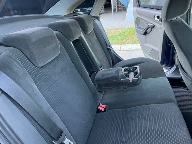 Синий Форд Фокус, объемом двигателя 1.6 л и пробегом 288 тыс. км за 3700 $, фото 14 на Automoto.ua