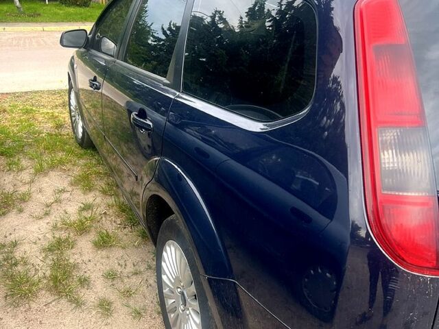 Синій Форд Фокус, об'ємом двигуна 2 л та пробігом 354 тис. км за 5400 $, фото 1 на Automoto.ua