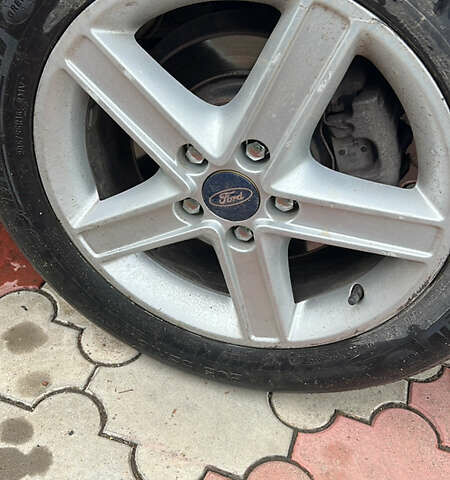 Синий Форд Фокус, объемом двигателя 2 л и пробегом 340 тыс. км за 4500 $, фото 4 на Automoto.ua