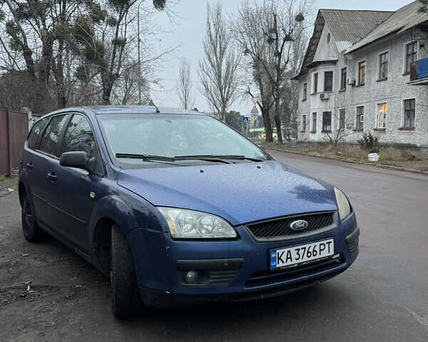 Синий Форд Фокус, объемом двигателя 1.6 л и пробегом 330 тыс. км за 3000 $, фото 2 на Automoto.ua