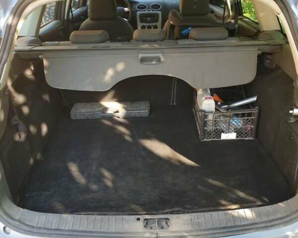 Синий Форд Фокус, объемом двигателя 1.6 л и пробегом 276 тыс. км за 2900 $, фото 8 на Automoto.ua