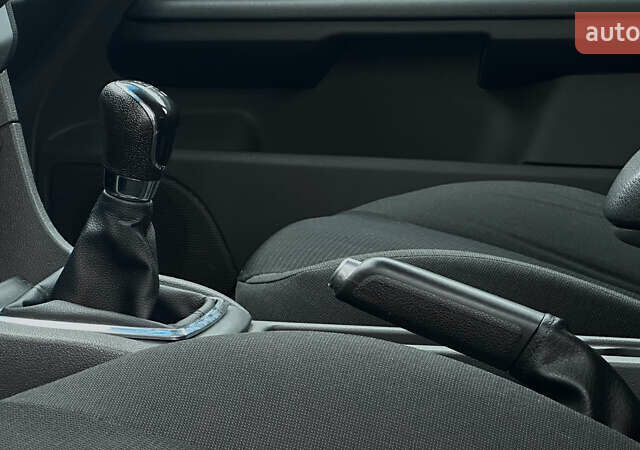 Синий Форд Фокус, объемом двигателя 1.6 л и пробегом 231 тыс. км за 4999 $, фото 59 на Automoto.ua