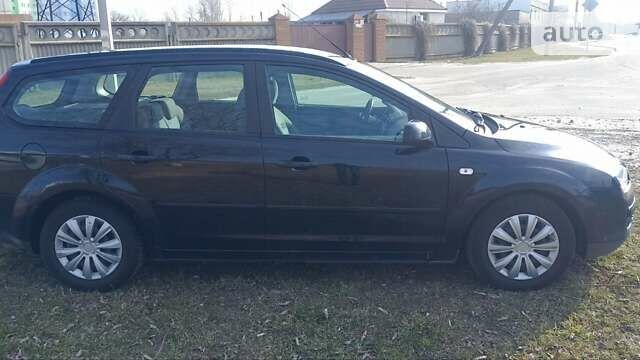 Синій Форд Фокус, об'ємом двигуна 1.6 л та пробігом 279 тис. км за 4700 $, фото 14 на Automoto.ua