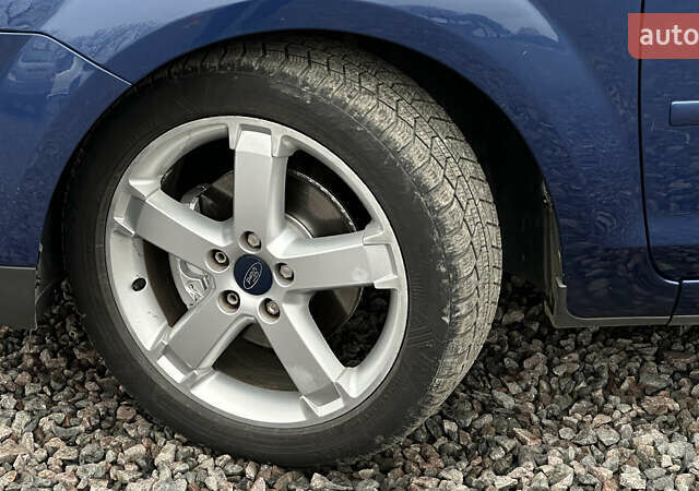 Синий Форд Фокус, объемом двигателя 1.6 л и пробегом 231 тыс. км за 4999 $, фото 7 на Automoto.ua