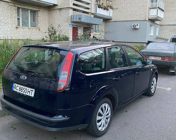 Синій Форд Фокус, об'ємом двигуна 1.6 л та пробігом 292 тис. км за 4600 $, фото 3 на Automoto.ua