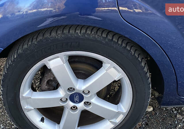 Синий Форд Фокус, объемом двигателя 1.6 л и пробегом 231 тыс. км за 5250 $, фото 27 на Automoto.ua