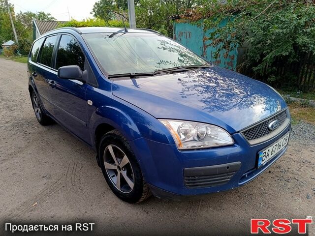 Синий Форд Фокус, объемом двигателя 1.6 л и пробегом 300 тыс. км за 3900 $, фото 7 на Automoto.ua