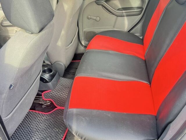 Форд Фокус 2007 в Заречном на Automoto.ua Синий Форд Фокус, объемом двигателя 1.6 л и пробегом 364 тыс. км за 3900 $, фото 6 на Automoto.ua