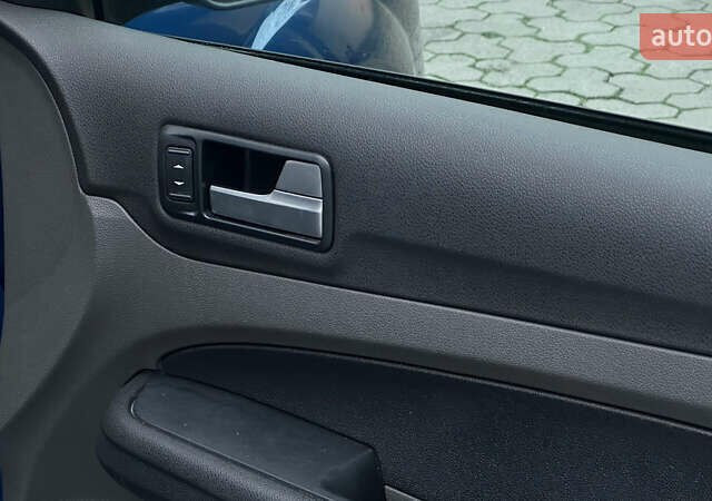 Синий Форд Фокус, объемом двигателя 1.6 л и пробегом 231 тыс. км за 4999 $, фото 65 на Automoto.ua