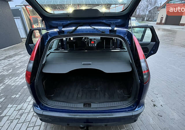 Синий Форд Фокус, объемом двигателя 1.6 л и пробегом 306 тыс. км за 4850 $, фото 4 на Automoto.ua