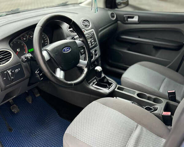 Синий Форд Фокус, объемом двигателя 1.6 л и пробегом 187 тыс. км за 4700 $, фото 7 на Automoto.ua