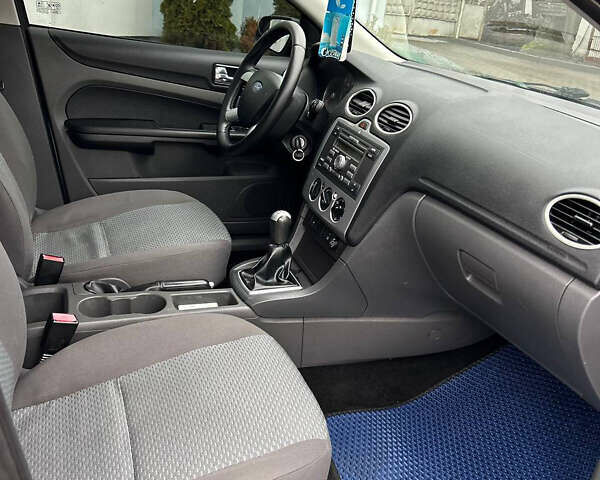 Синий Форд Фокус, объемом двигателя 1.6 л и пробегом 187 тыс. км за 4700 $, фото 9 на Automoto.ua