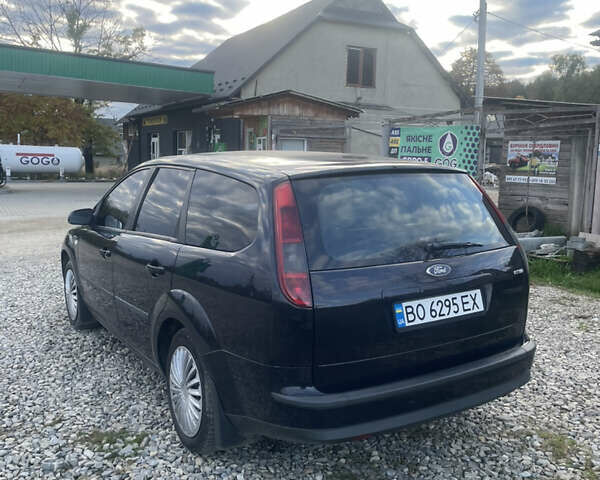 Синий Форд Фокус, объемом двигателя 1.8 л и пробегом 340 тыс. км за 4500 $, фото 3 на Automoto.ua