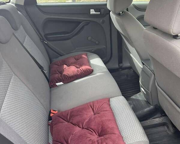 Синий Форд Фокус, объемом двигателя 1.56 л и пробегом 189 тыс. км за 5800 $, фото 19 на Automoto.ua