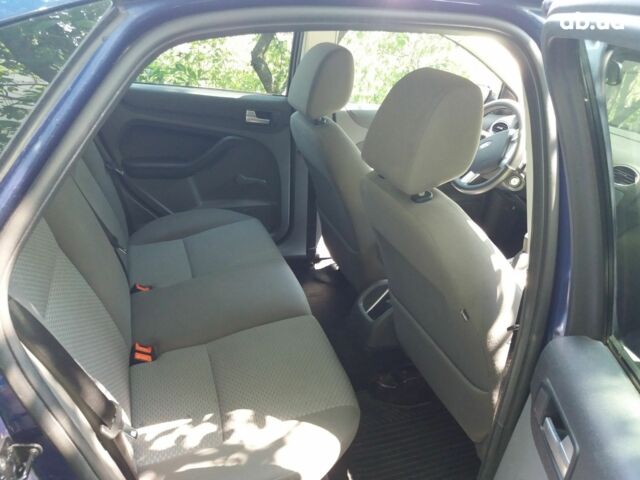 Синій Форд Фокус, об'ємом двигуна 0 л та пробігом 143 тис. км за 6400 $, фото 3 на Automoto.ua