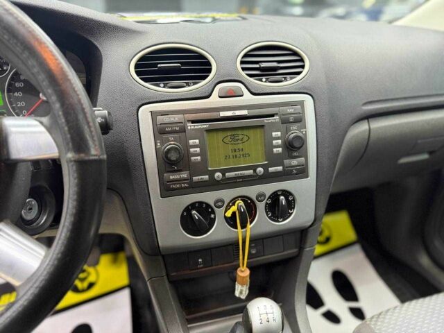 Синий Форд Фокус, объемом двигателя 1.6 л и пробегом 260 тыс. км за 4800 $, фото 16 на Automoto.ua