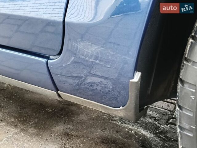 Синий Форд Фокус, объемом двигателя 1.8 л и пробегом 202 тыс. км за 5500 $, фото 24 на Automoto.ua