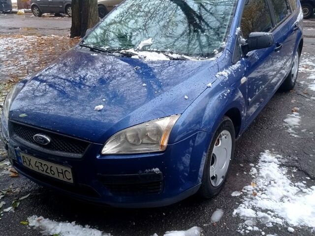 Синий Форд Фокус, объемом двигателя 1.6 л и пробегом 370 тыс. км за 3900 $, фото 1 на Automoto.ua