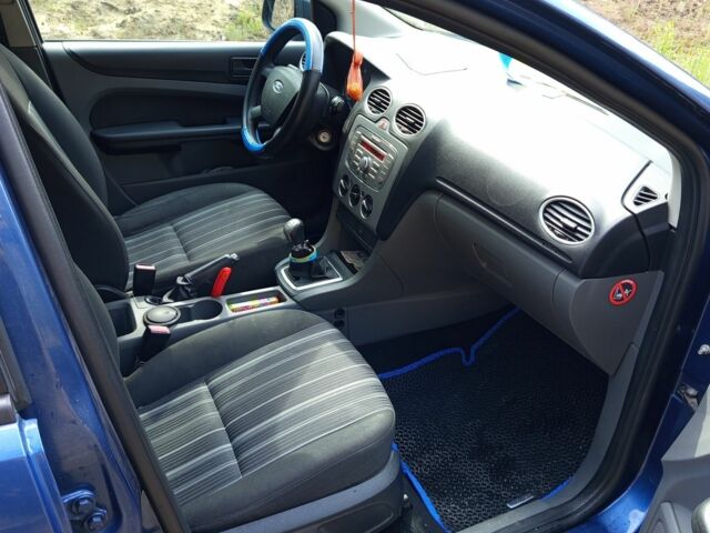 Синий Форд Фокус, объемом двигателя 0 л и пробегом 1 тыс. км за 4500 $, фото 2 на Automoto.ua