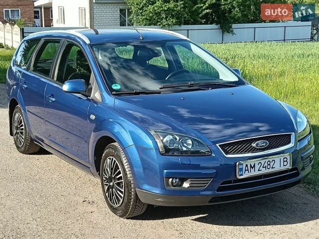 Синий Форд Фокус, объемом двигателя 1.8 л и пробегом 202 тыс. км за 5200 $, фото 11 на Automoto.ua