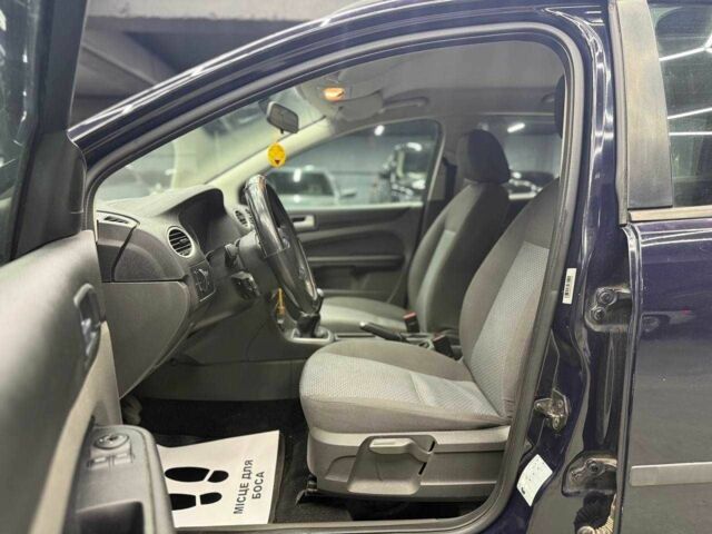 Синий Форд Фокус, объемом двигателя 1.6 л и пробегом 260 тыс. км за 4800 $, фото 20 на Automoto.ua