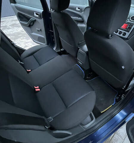 Синий Форд Фокус, объемом двигателя 1.6 л и пробегом 306 тыс. км за 4850 $, фото 3 на Automoto.ua