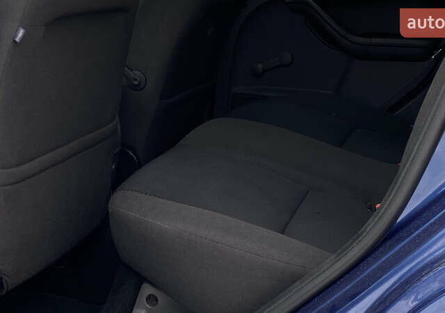 Синий Форд Фокус, объемом двигателя 1.6 л и пробегом 231 тыс. км за 5250 $, фото 60 на Automoto.ua