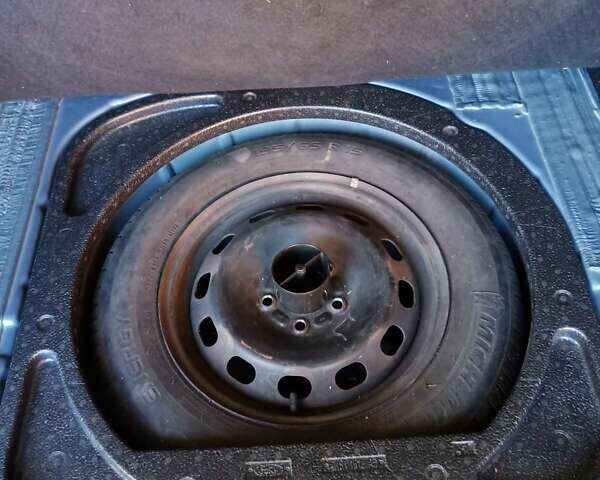 Синій Форд Фокус, об'ємом двигуна 1.6 л та пробігом 202 тис. км за 5400 $, фото 1 на Automoto.ua