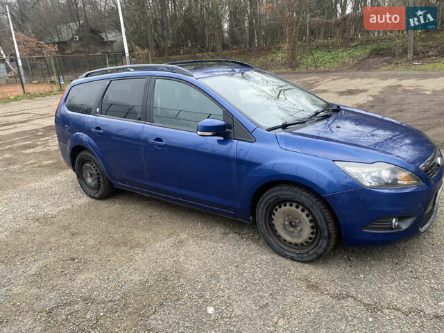 Синий Форд Фокус, объемом двигателя 1.6 л и пробегом 243 тыс. км за 5100 $, фото 1 на Automoto.ua