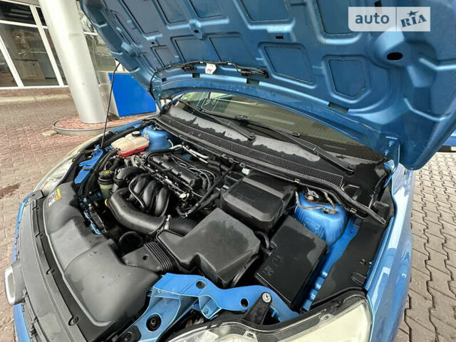 Синий Форд Фокус, объемом двигателя 1.6 л и пробегом 250 тыс. км за 5850 $, фото 25 на Automoto.ua