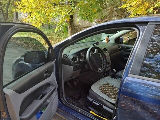 Форд Фокус 2008 в Ужгороде на Automoto.ua Синий Форд Фокус, объемом двигателя 1.6 л и пробегом 282 тыс. км за 4200 $, фото 4 на Automoto.ua