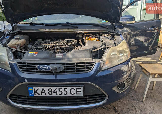 Синий Форд Фокус, объемом двигателя 2 л и пробегом 305 тыс. км за 5200 $, фото 1 на Automoto.ua
