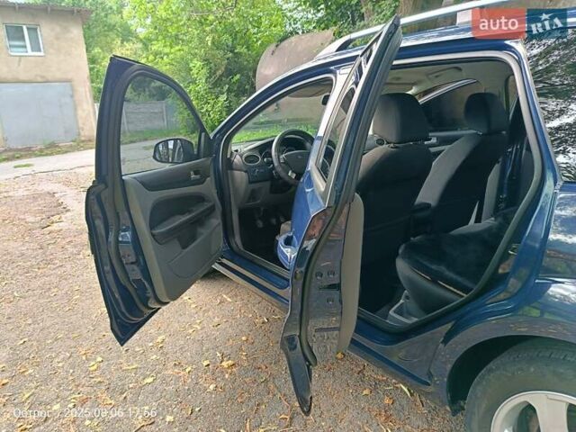 Синий Форд Фокус, объемом двигателя 1.6 л и пробегом 274 тыс. км за 4900 $, фото 13 на Automoto.ua