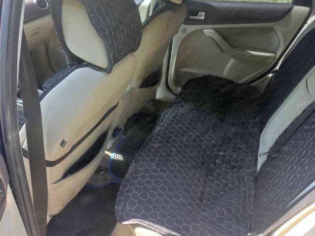 Синій Форд Фокус, об'ємом двигуна 2 л та пробігом 236 тис. км за 4500 $, фото 13 на Automoto.ua