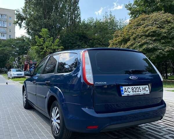 Синий Форд Фокус, объемом двигателя 1.6 л и пробегом 252 тыс. км за 5500 $, фото 1 на Automoto.ua