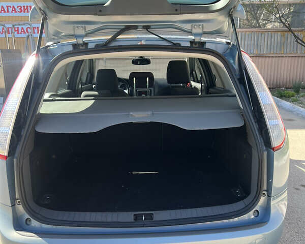 Синий Форд Фокус, объемом двигателя 1.8 л и пробегом 201 тыс. км за 5100 $, фото 16 на Automoto.ua