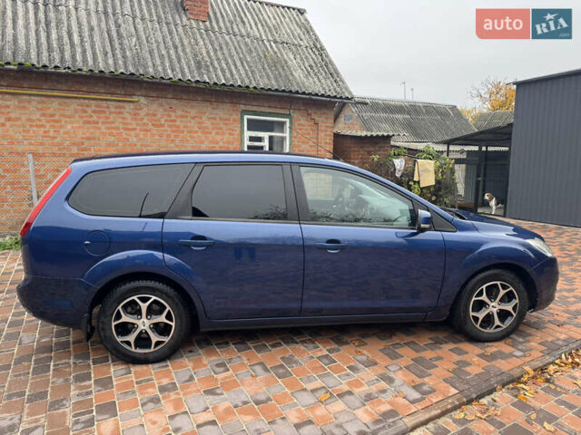 Синий Форд Фокус, объемом двигателя 1.6 л и пробегом 275 тыс. км за 5400 $, фото 2 на Automoto.ua