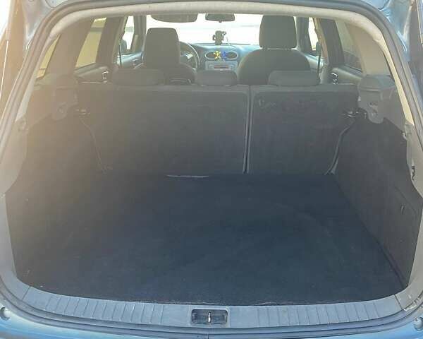 Синий Форд Фокус, объемом двигателя 2 л и пробегом 220 тыс. км за 6000 $, фото 12 на Automoto.ua