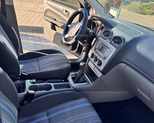 Форд Фокус 2008 в Киеве на Automoto.ua Синий Форд Фокус, объемом двигателя 1.6 л и пробегом 278 тыс. км за 4500 $, фото 3 на Automoto.ua