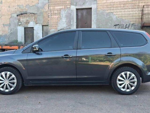 Синій Форд Фокус, об'ємом двигуна 1.6 л та пробігом 454 тис. км за 4000 $, фото 7 на Automoto.ua
