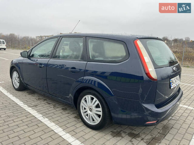 Синій Форд Фокус, об'ємом двигуна 1.6 л та пробігом 301 тис. км за 3850 $, фото 3 на Automoto.ua