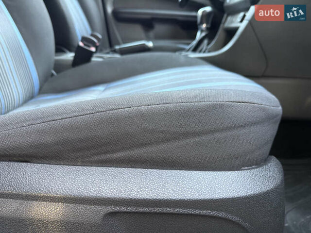 Синій Форд Фокус, об'ємом двигуна 1.6 л та пробігом 200 тис. км за 4499 $, фото 54 на Automoto.ua