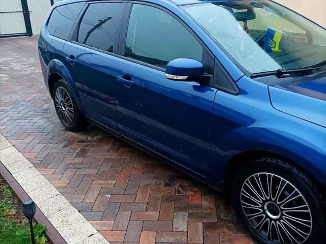 Синій Форд Фокус, об'ємом двигуна 1.6 л та пробігом 305 тис. км за 5000 $, фото 4 на Automoto.ua