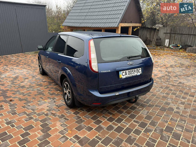 Синий Форд Фокус, объемом двигателя 1.6 л и пробегом 275 тыс. км за 5400 $, фото 5 на Automoto.ua