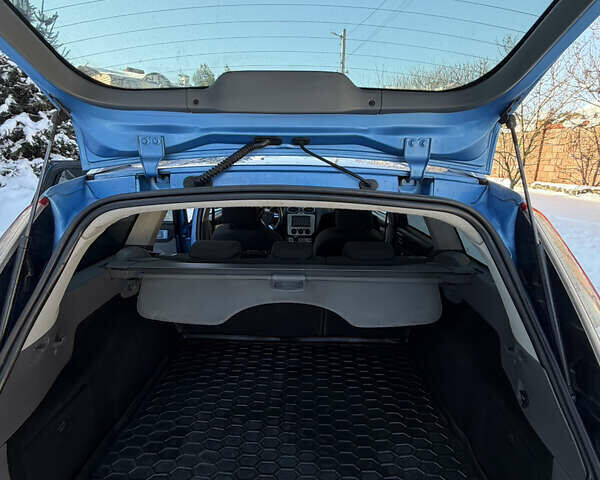 Синий Форд Фокус, объемом двигателя 1.8 л и пробегом 282 тыс. км за 4100 $, фото 17 на Automoto.ua