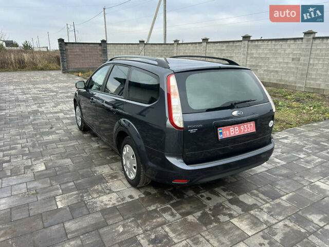 Синий Форд Фокус, объемом двигателя 1.6 л и пробегом 225 тыс. км за 5100 $, фото 3 на Automoto.ua