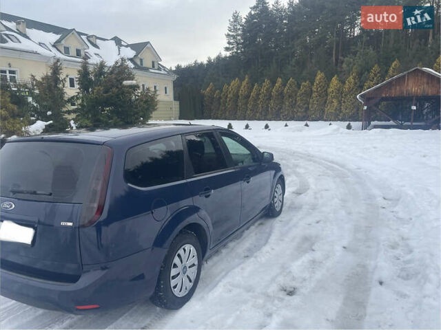 Синий Форд Фокус, объемом двигателя 1.6 л и пробегом 285 тыс. км за 4650 $, фото 4 на Automoto.ua