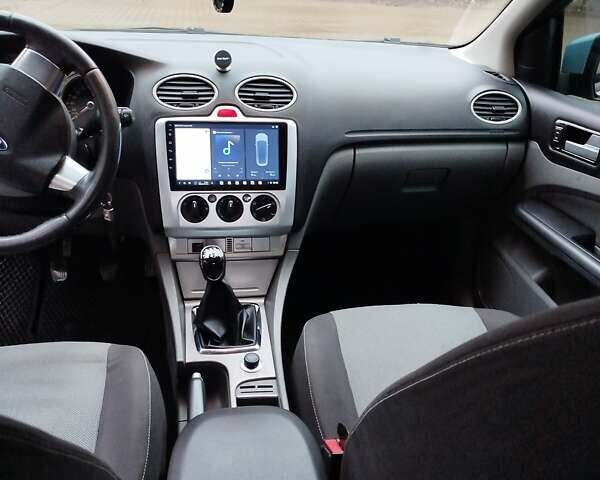 Синій Форд Фокус, об'ємом двигуна 1.56 л та пробігом 300 тис. км за 5400 $, фото 9 на Automoto.ua