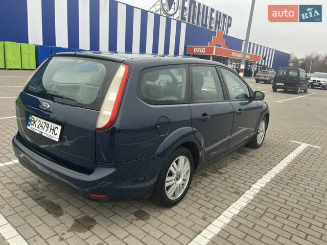 Синій Форд Фокус, об'ємом двигуна 1.6 л та пробігом 301 тис. км за 3850 $, фото 7 на Automoto.ua