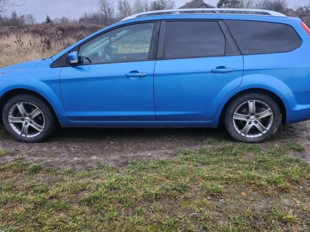 Синий Форд Фокус, объемом двигателя 1.6 л и пробегом 224 тыс. км за 5500 $, фото 3 на Automoto.ua